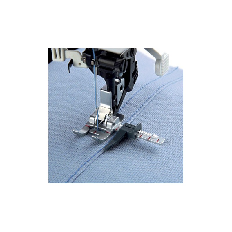 Pfaff Geleidevoet voor IDT™ systeem (instelbaar in de breedte) Pfaff Geleidevoet voor IDT™ systeem (instelbaar in de breedte)